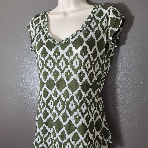 Dots Cream & Green Abstract Sheer Blouse - Picture 5 of 6